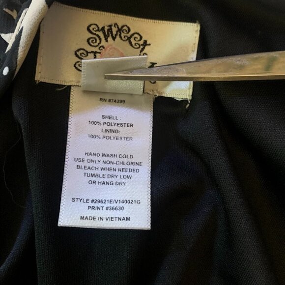 Sweet Storm Dress with sheer overlay and bird motif - Size L - Picture 8 of 8